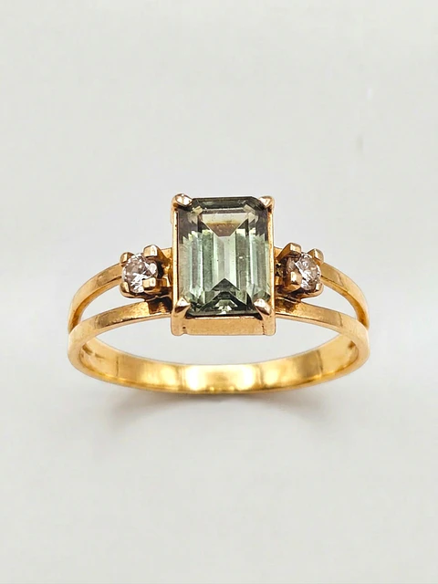 Anillo Topacio Verde Real y Circones Oro 18k
