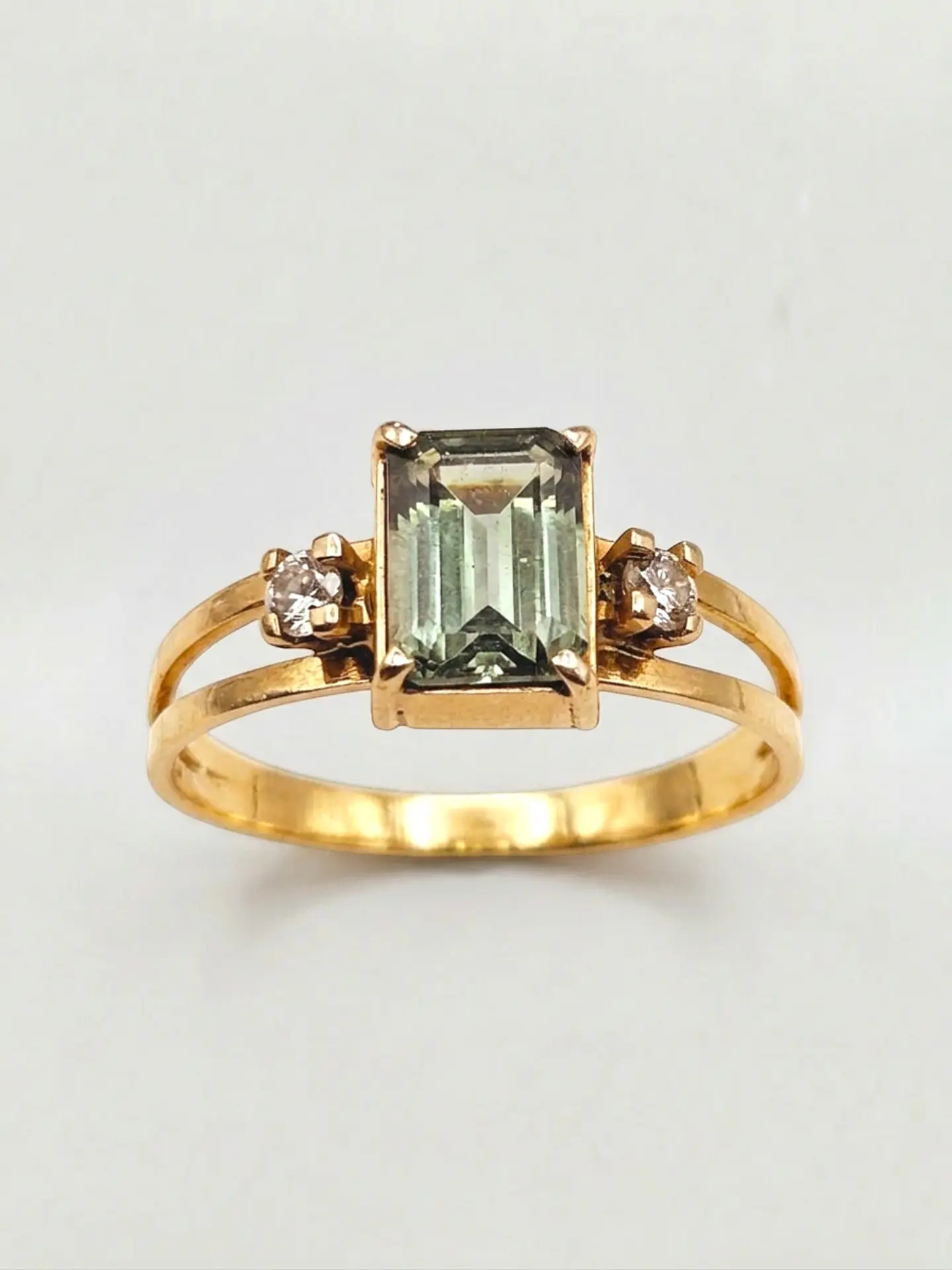 Anillo Topacio Verde Real y Circones Oro 18k 1