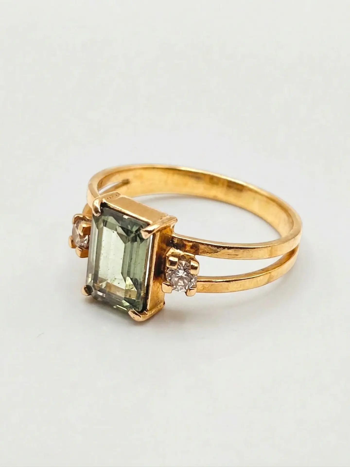 Anillo Topacio Verde Real y Circones Oro 18k 7