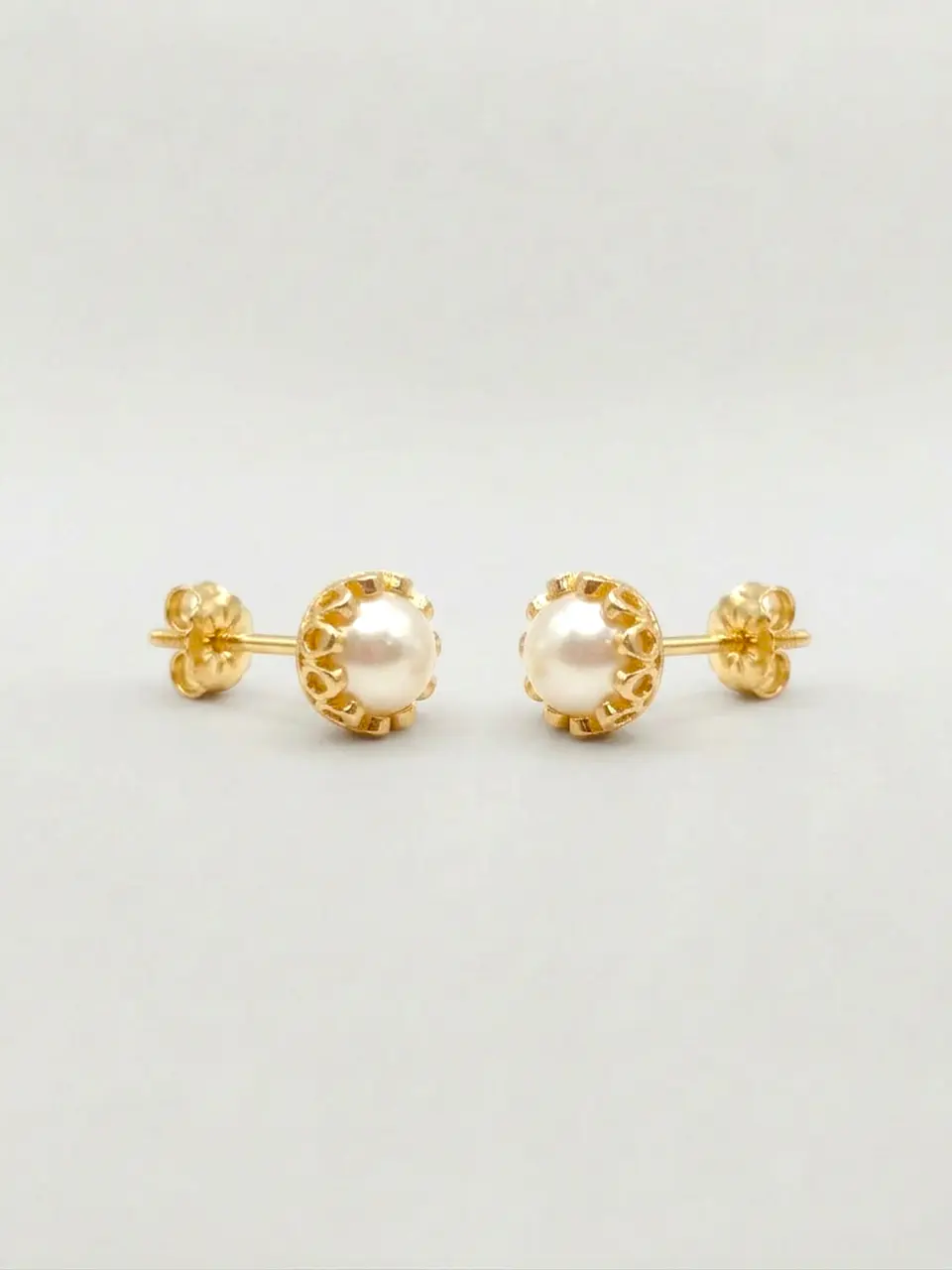 Aros Perla Cultivada Cuello de Gala Grande Oro 18k 4