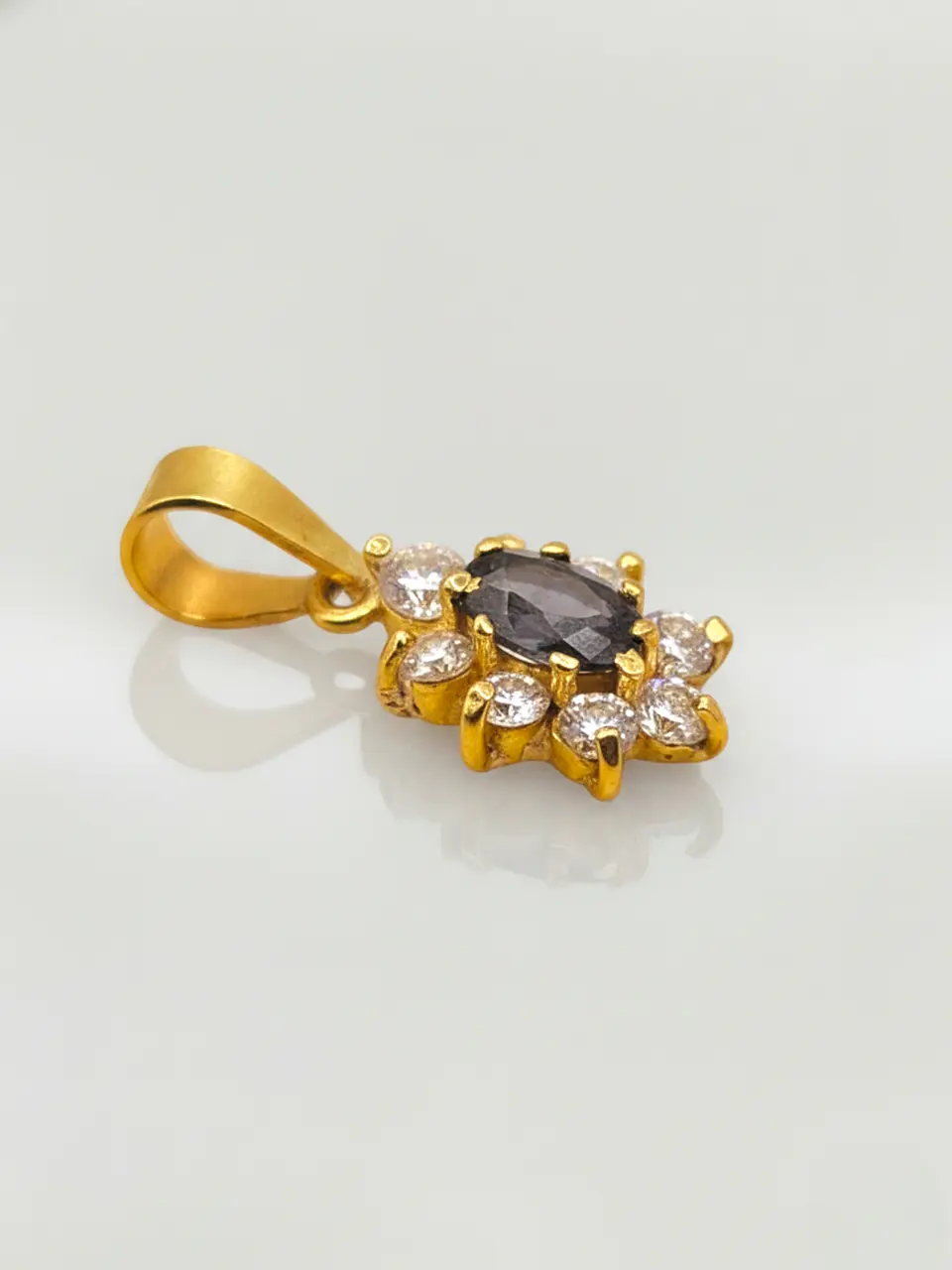 Colgante Lady Ónix y Circones Oro 18k 4