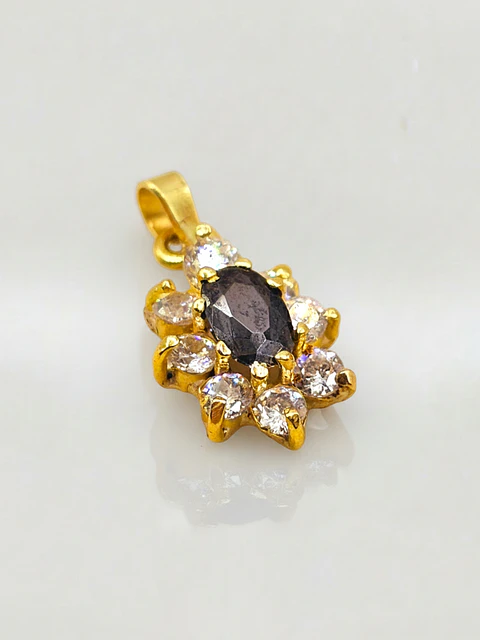 Colgante Lady Ónix y Circones Oro 18k
