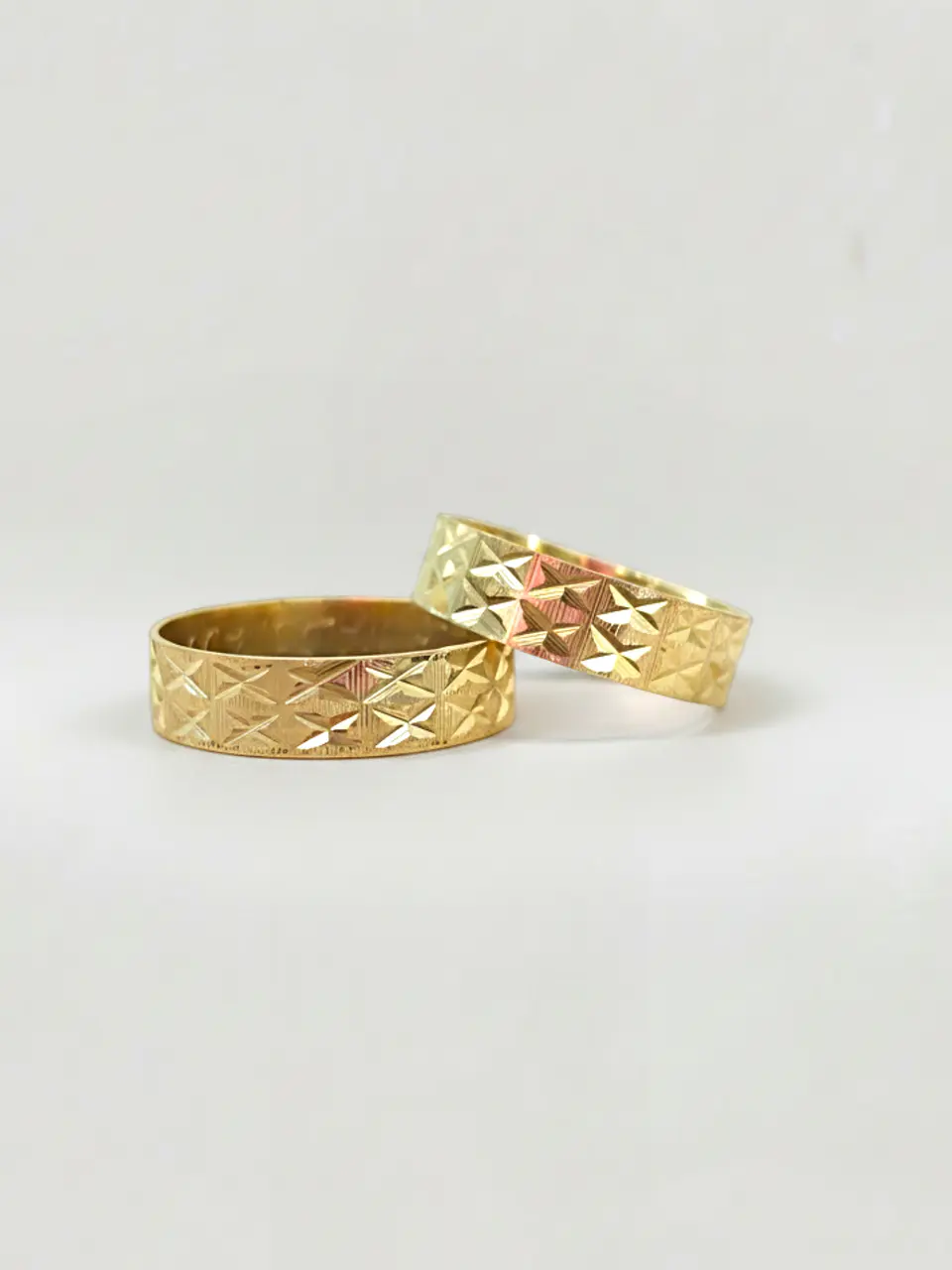 Argollas Nupciales Tallado Rombo 5 mm Oro 18k 1