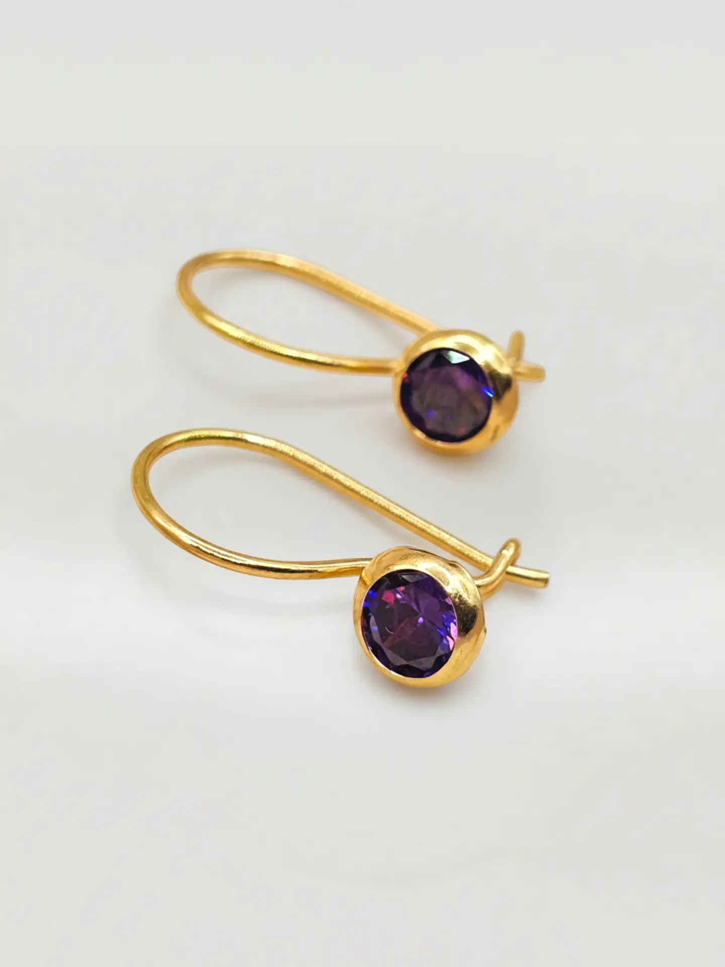 Aros Punto de Luz Amatista Mística Oro 18k 3