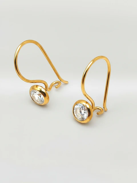 Aros Punto de Luz Resplandor Circón Oro 18k