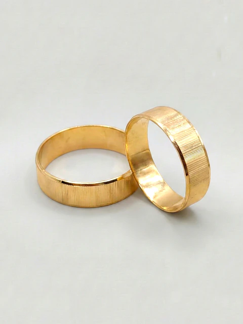 Argollas Nupciales Mil Rayas 5 mm Oro 18k