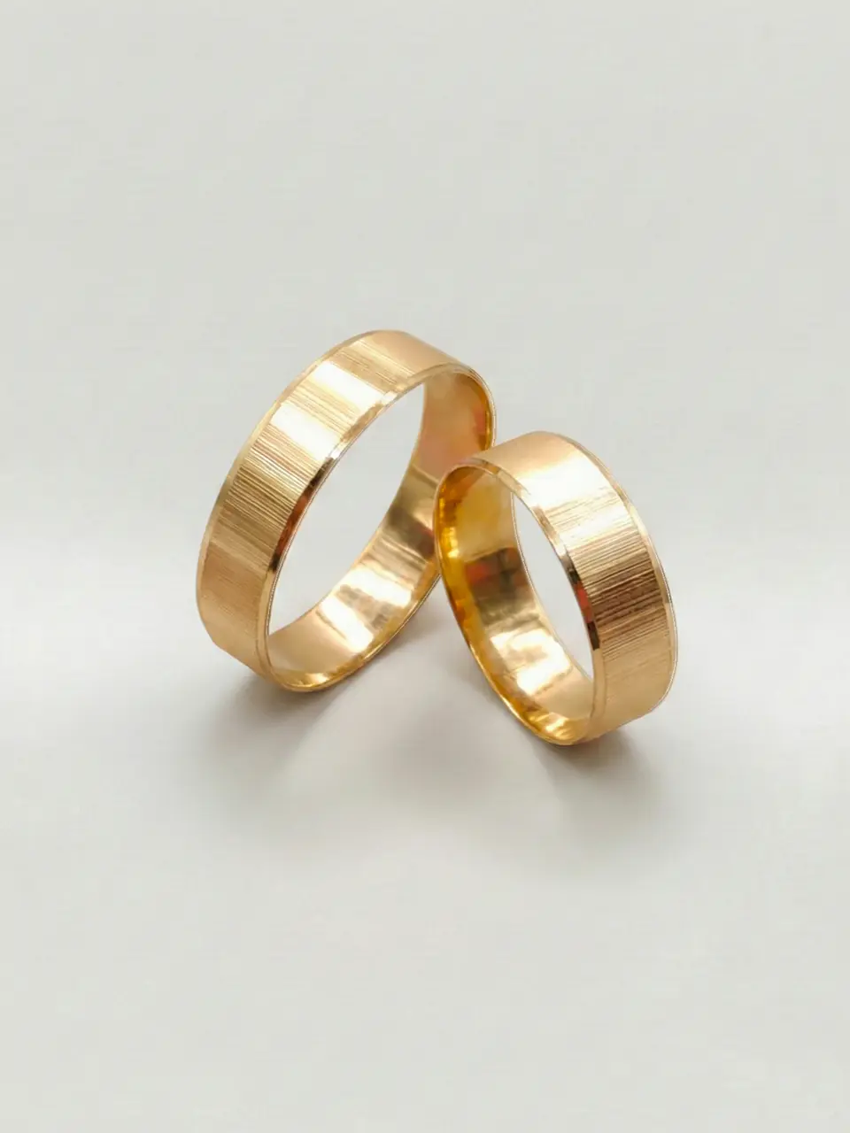 Argollas Nupciales Mil Rayas 5 mm Oro 18k 5