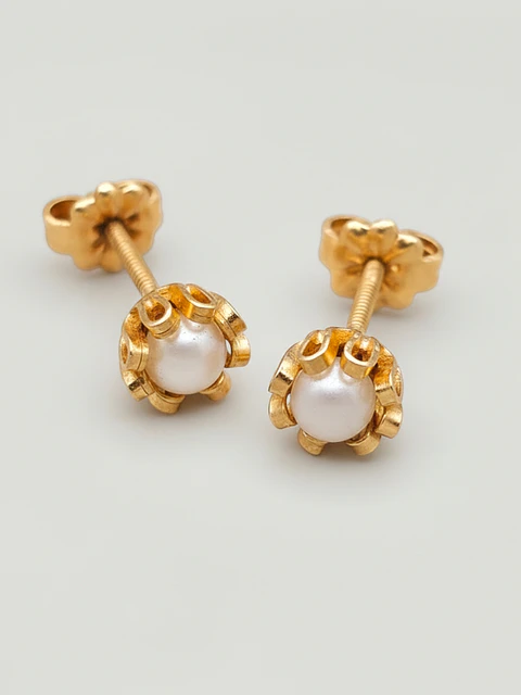 Aros Perla Cultivada Cuello de Gala Oro 18k