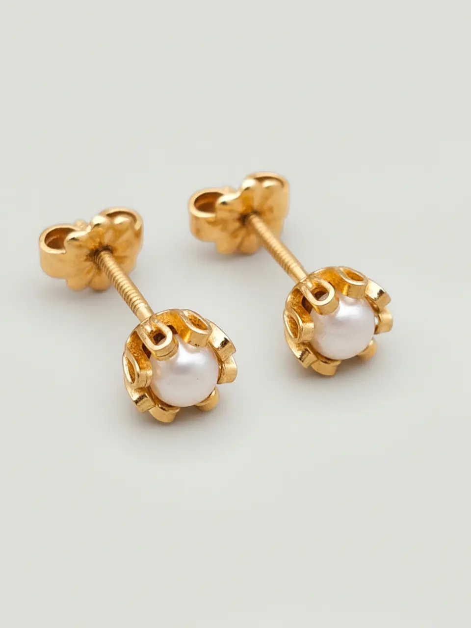 Aros Perla Cultivada Cuello de Gala Oro 18k 5