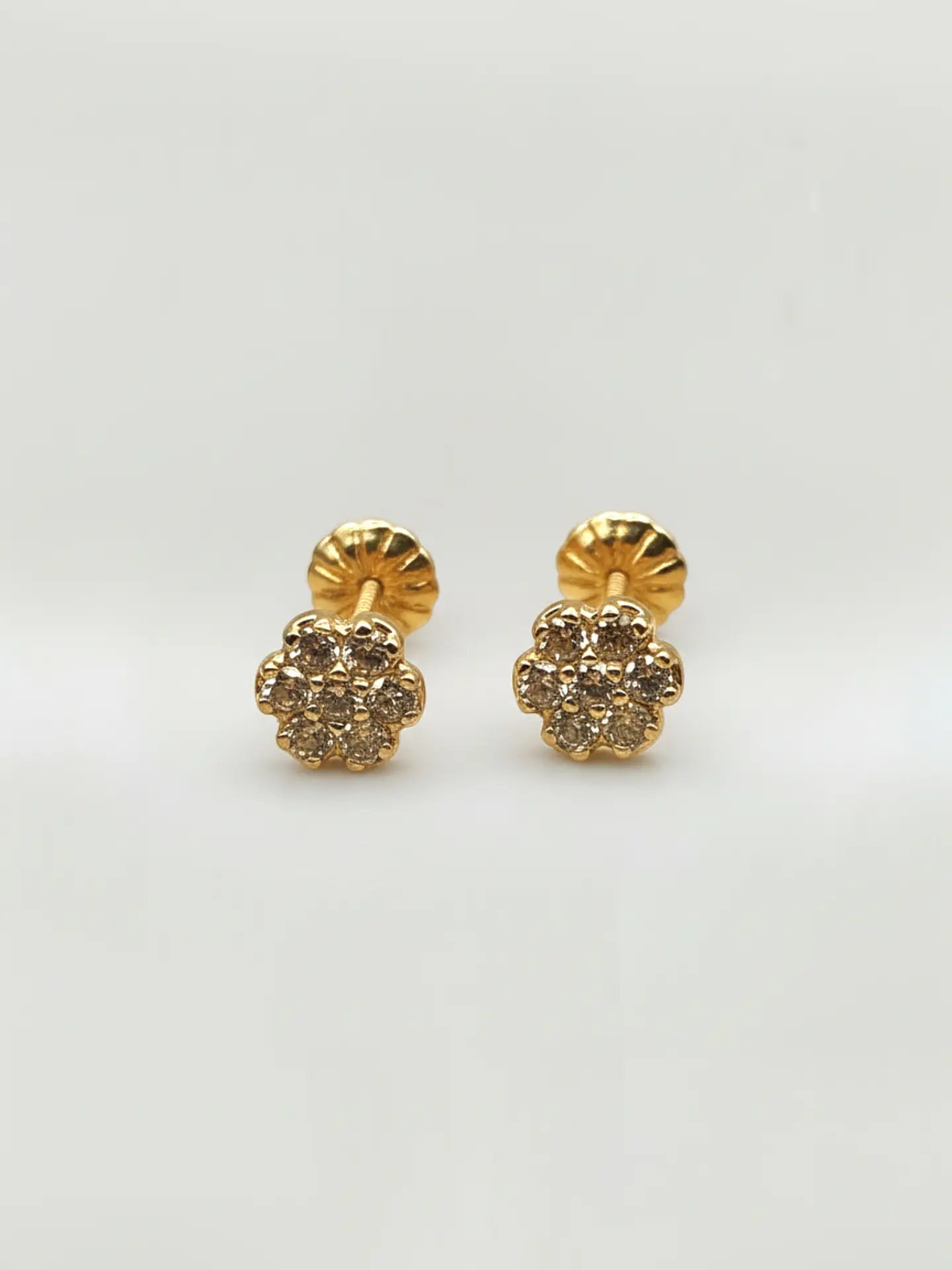 Aros Roseta Resplandor de Circón Mediano Oro 18k 3