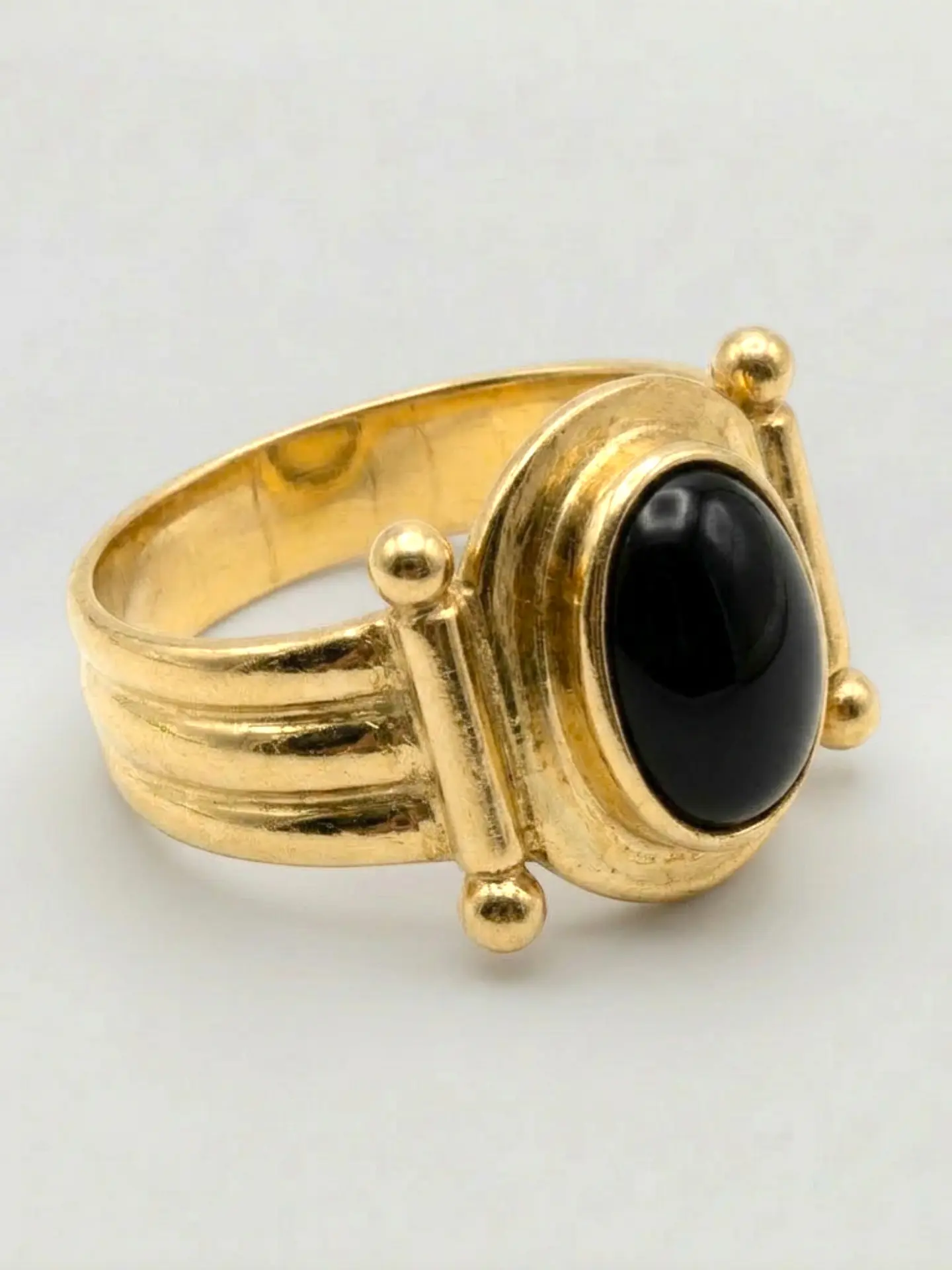 Anillo París Ónix Cabuchón Oro 18k 4