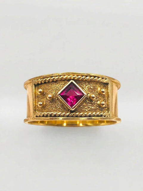 Anillo Roma Rombo de Rubí Oro 18k