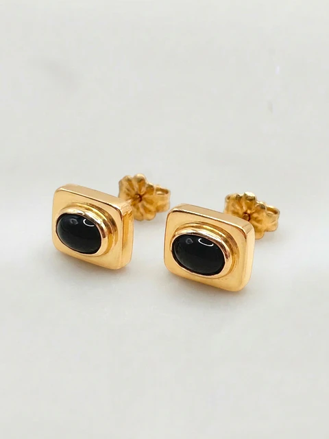 Aros Cuadrados Ónix Cabuchón Grande Oro 18k