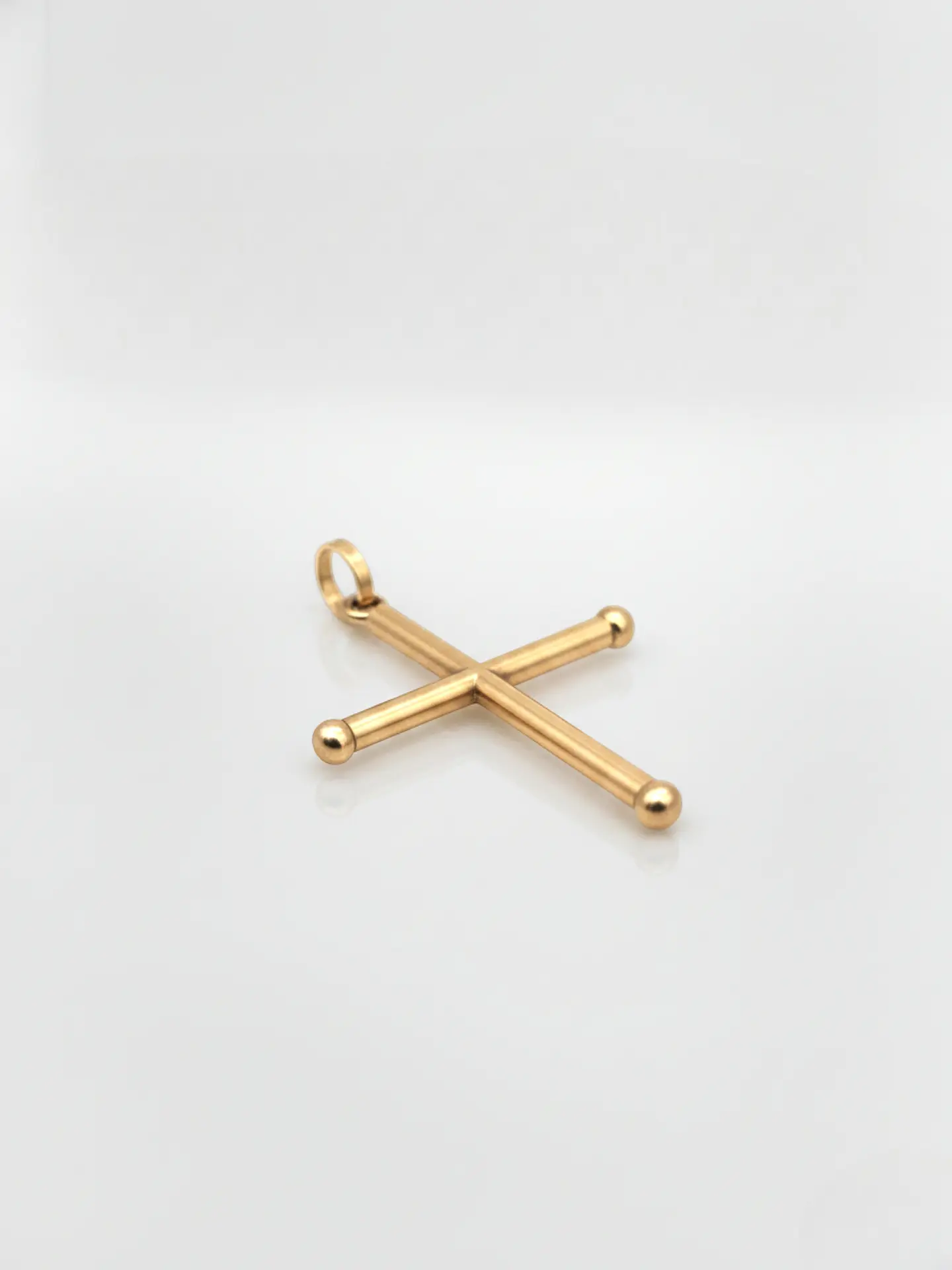 Colgante Cruz Tubular de Fe Oro 18k 3