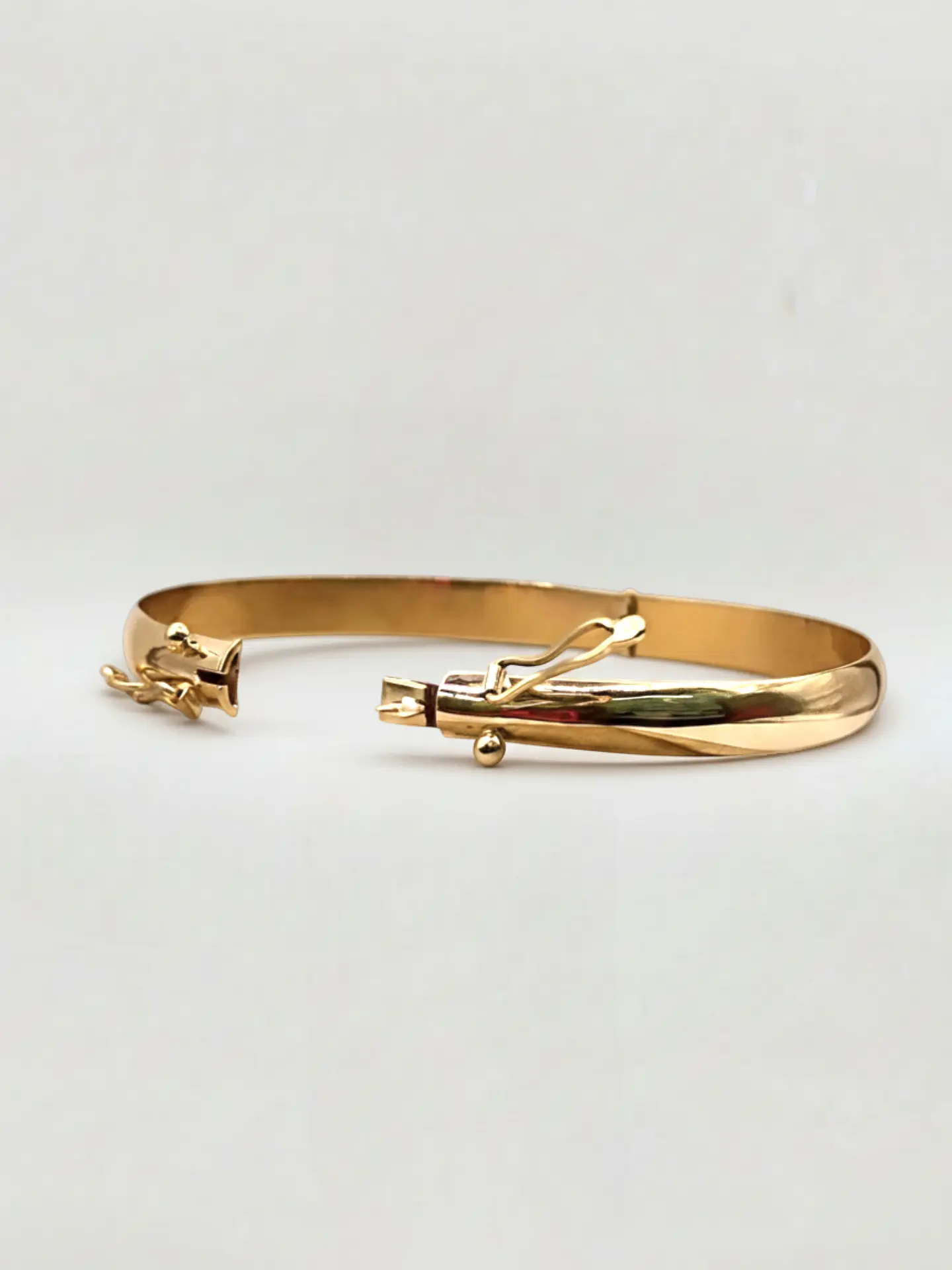 Pulsera Esclava de Estatus Oro 18k 2