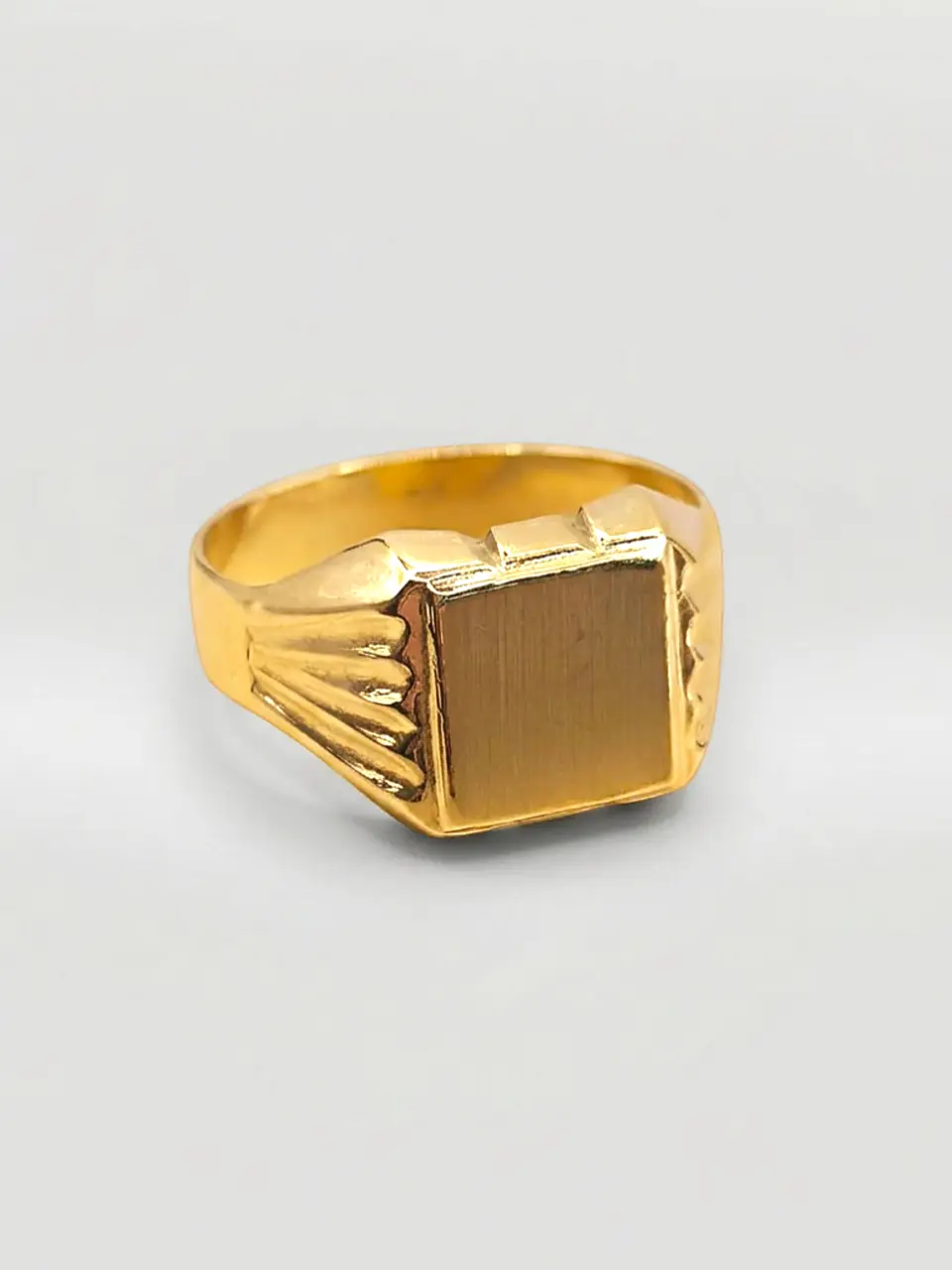 Anillo Sello Masculino de Poder Oro 18k 2