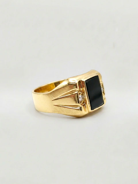 Anillo Sello Imperial de Ónix y Circones Oro 18k