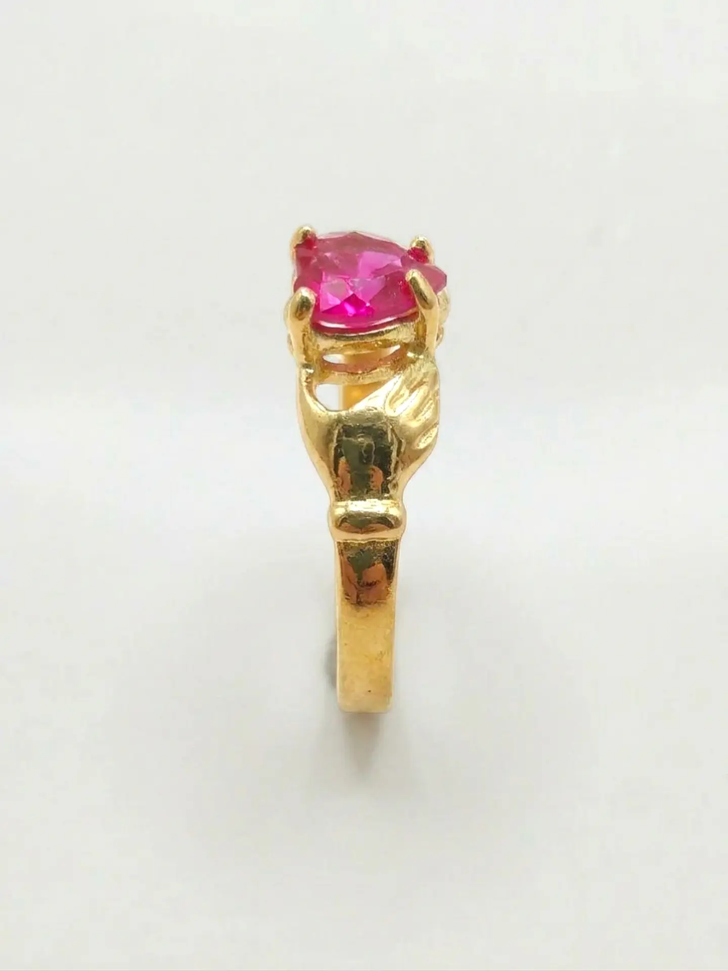 Anillo Amor Eterno Manos y Rubí Oro 18k 4