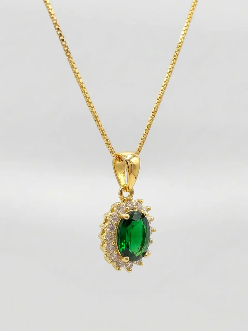Cadena Veneciana Lady Jardín de Esmeralda Oro 18k 3