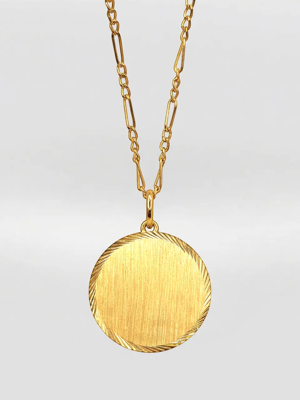 Cadena Cartier con Disco Satín de Gala Oro 18k 2