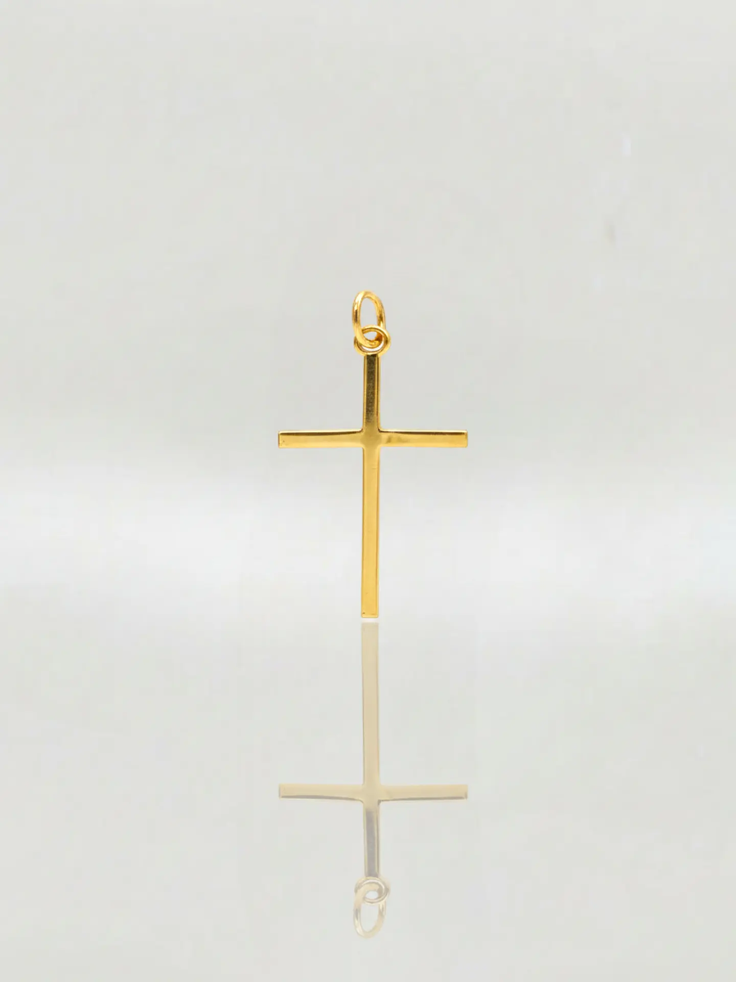 Colgante Cruz Estilizada de Fe Oro 18k 1