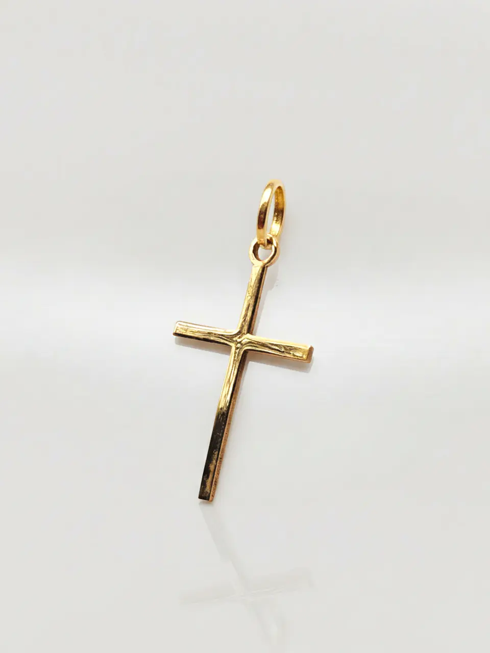 Colgante Cruz Estilizada Devoción Oro 18k 3