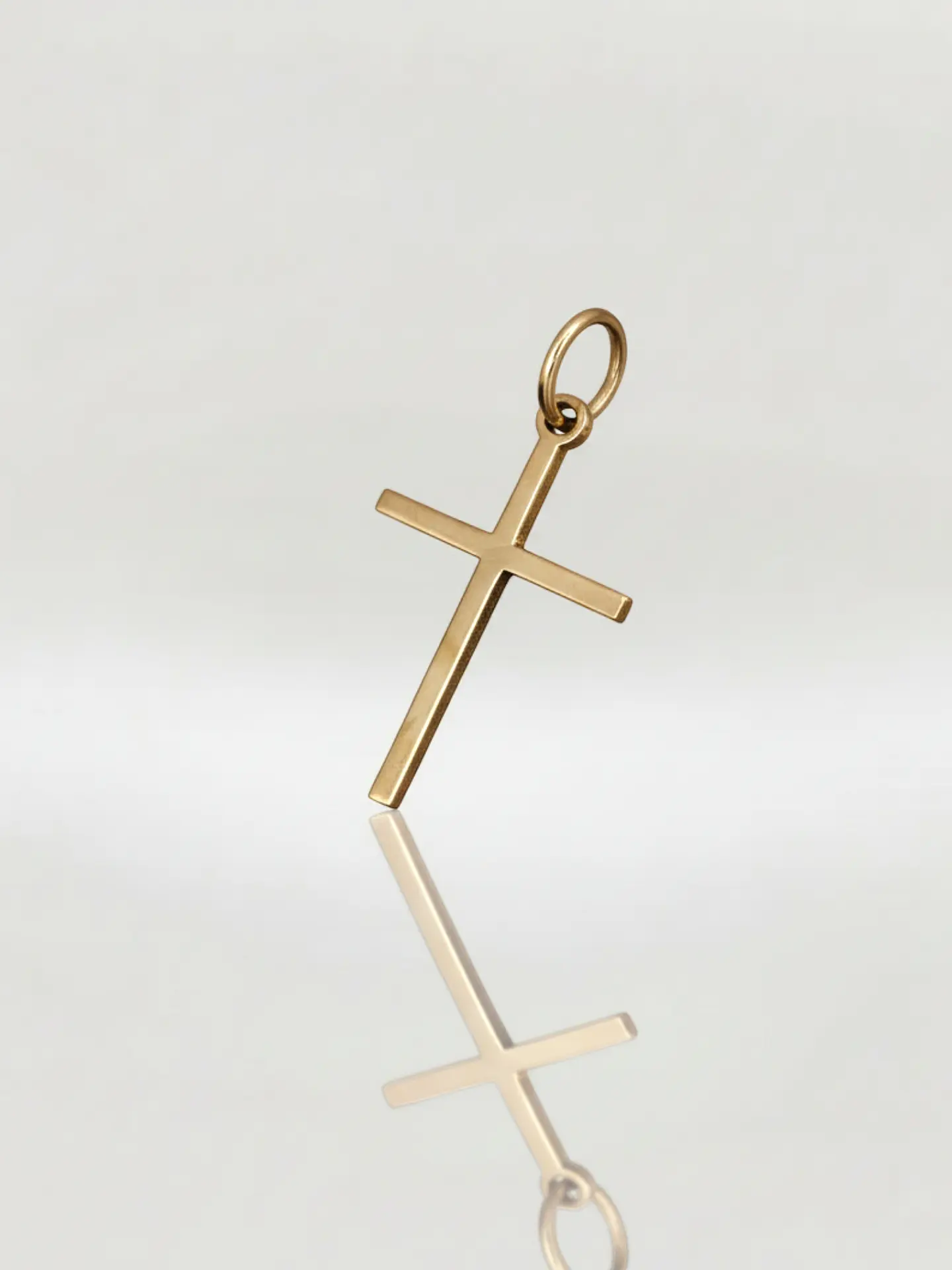 Colgante Cruz Estilizada Devoción Oro 18k 4