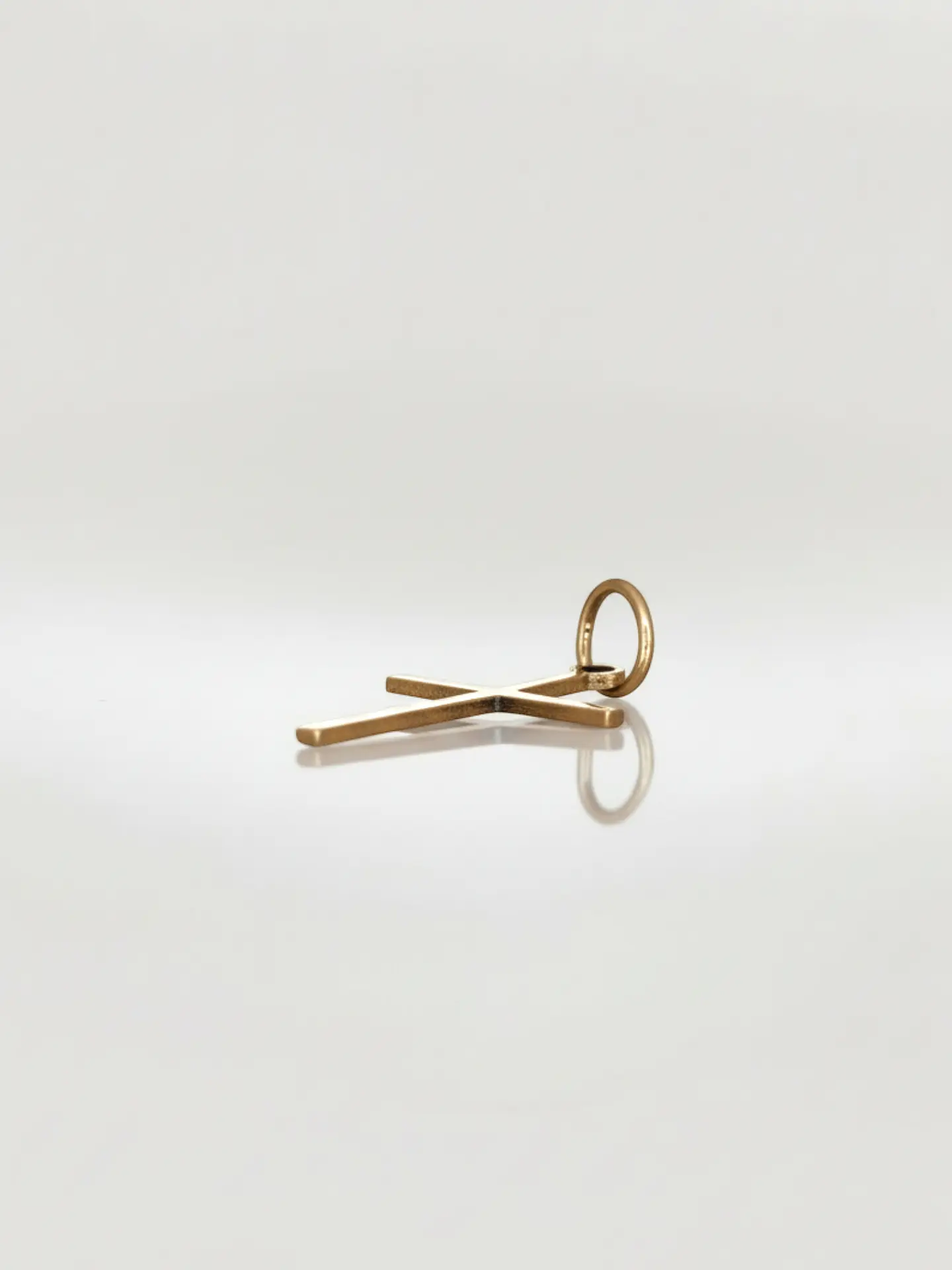 Colgante Cruz Estilizada Devoción Oro 18k 6