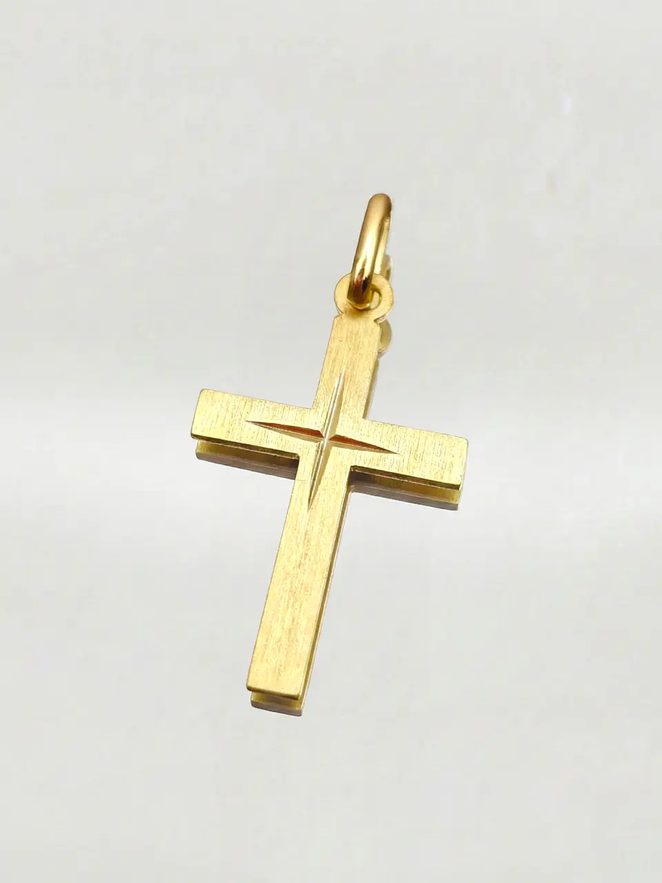 Colgante Cruz Calada de Fe Oro 18k 1