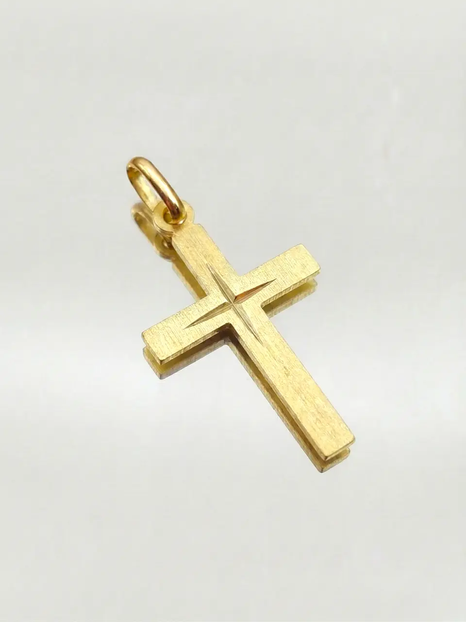 Colgante Cruz Calada de Fe Oro 18k 3