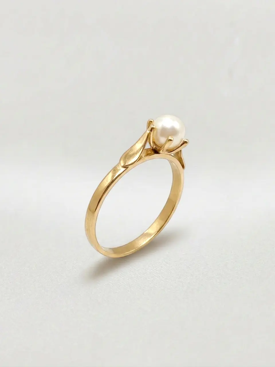 Anillo Pistilo Perla Cultivada Esplendor Oro 18k 3