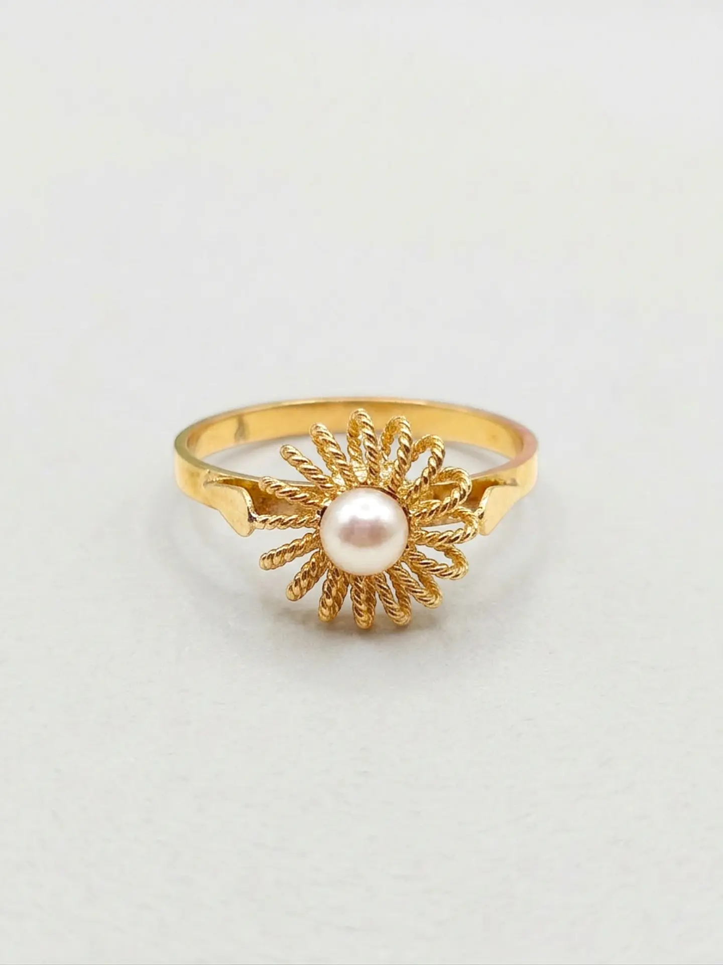 Anillo Sol de Perla Cultivada Oro 18k 1