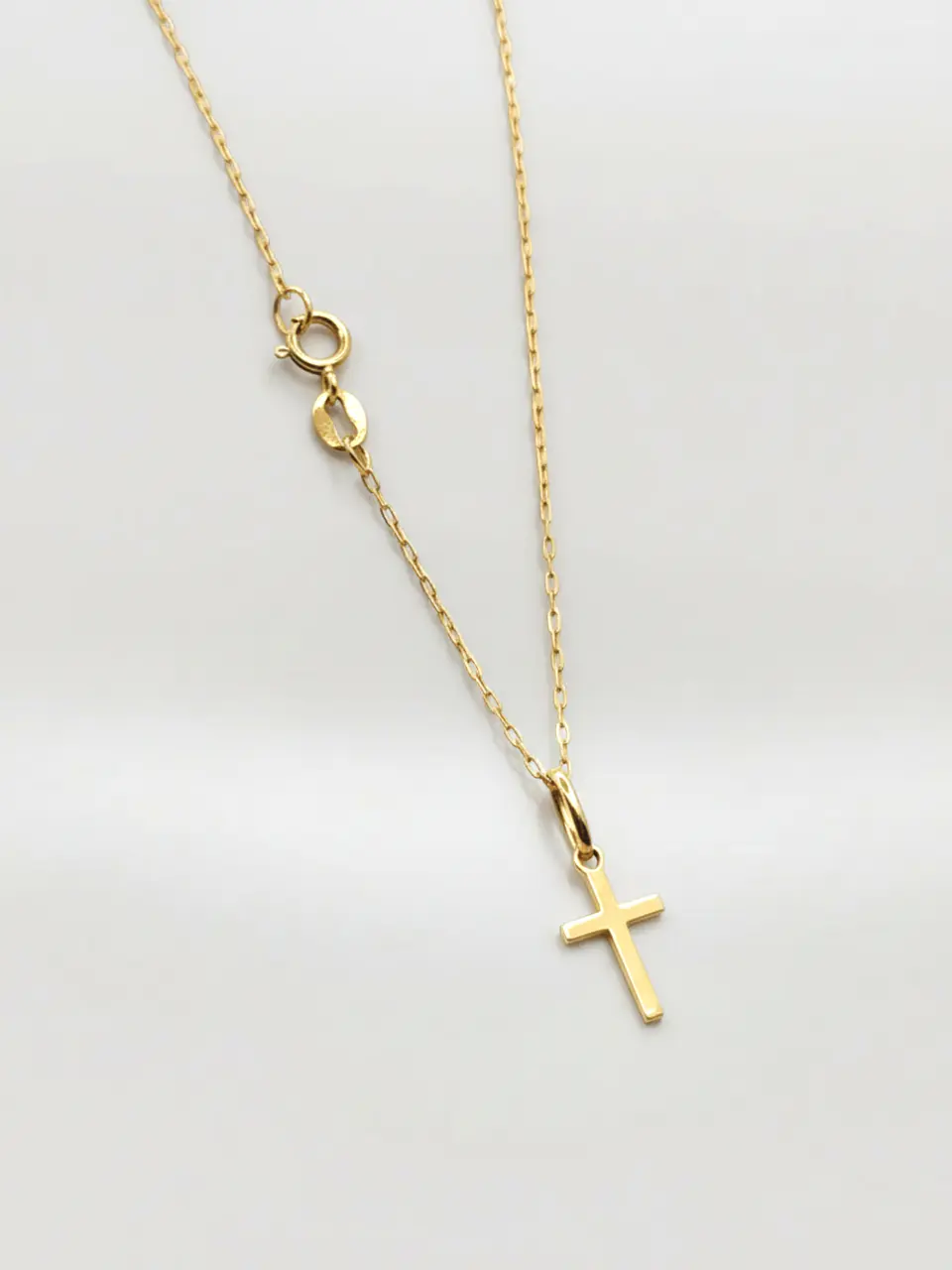 Cadena Cruz Estilizada Esencia Oro 18k 4