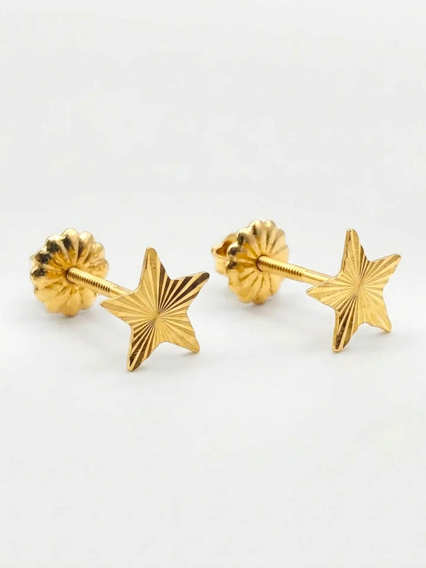 Aros Estrella Satín Grande Oro 18k 5