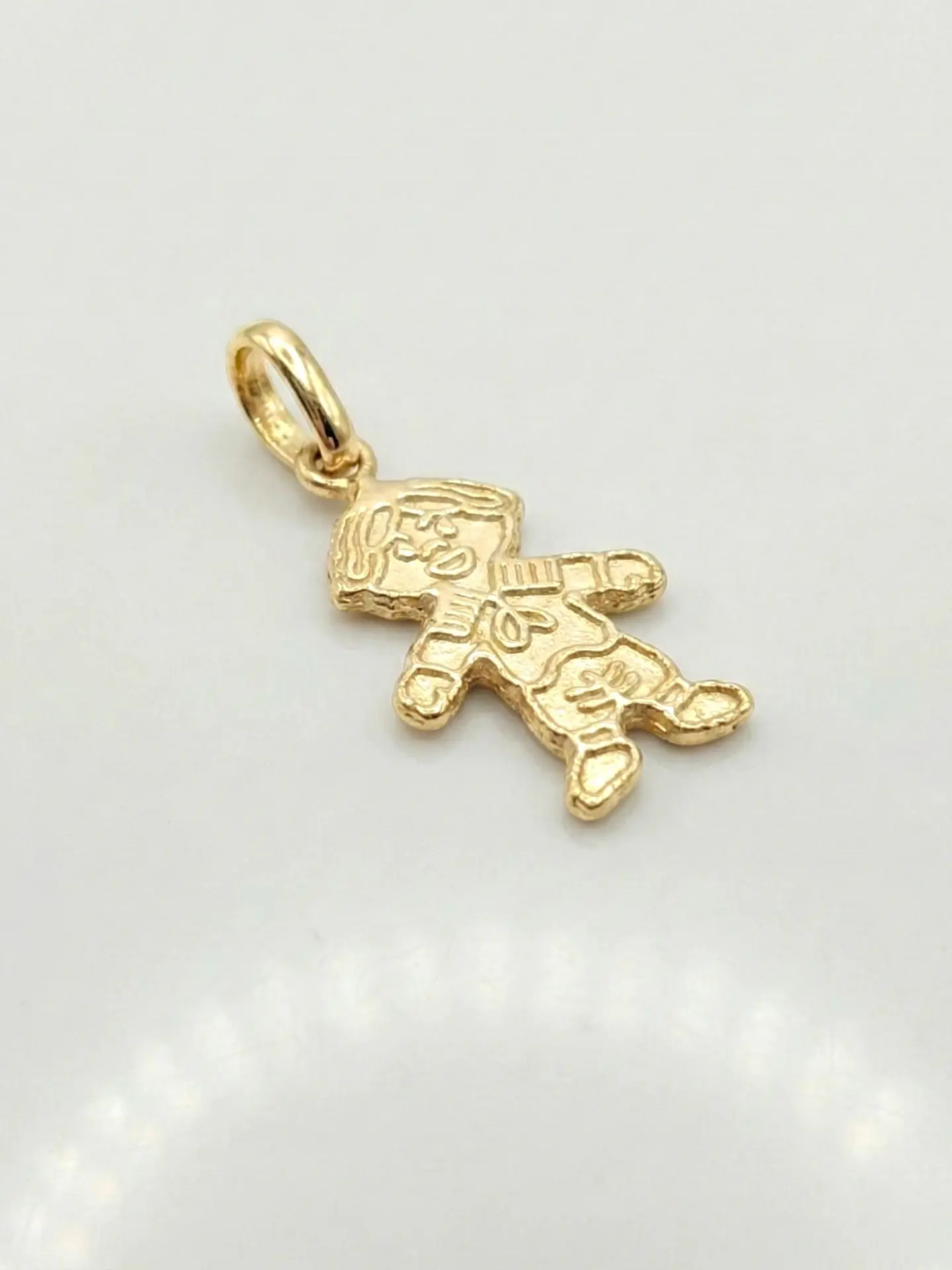 Colgante Ternura de Niño Oro 18k 3