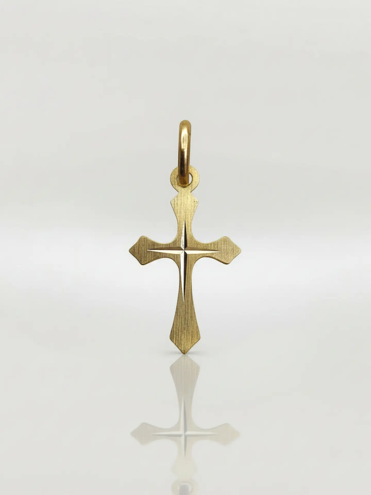 Colgante Cruz Satín Sagrada Oro 18k 1
