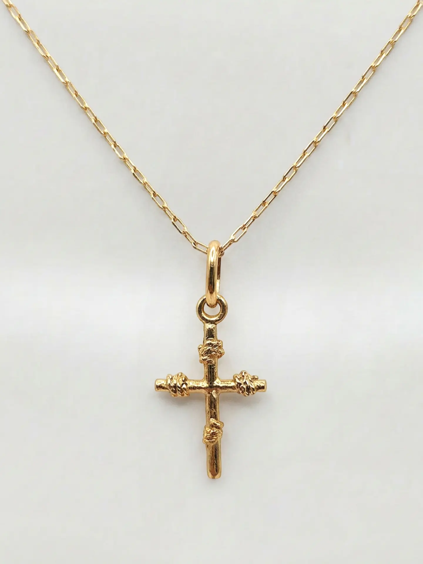 Cadena Cruz de Amarras de Fe Oro 18k 4