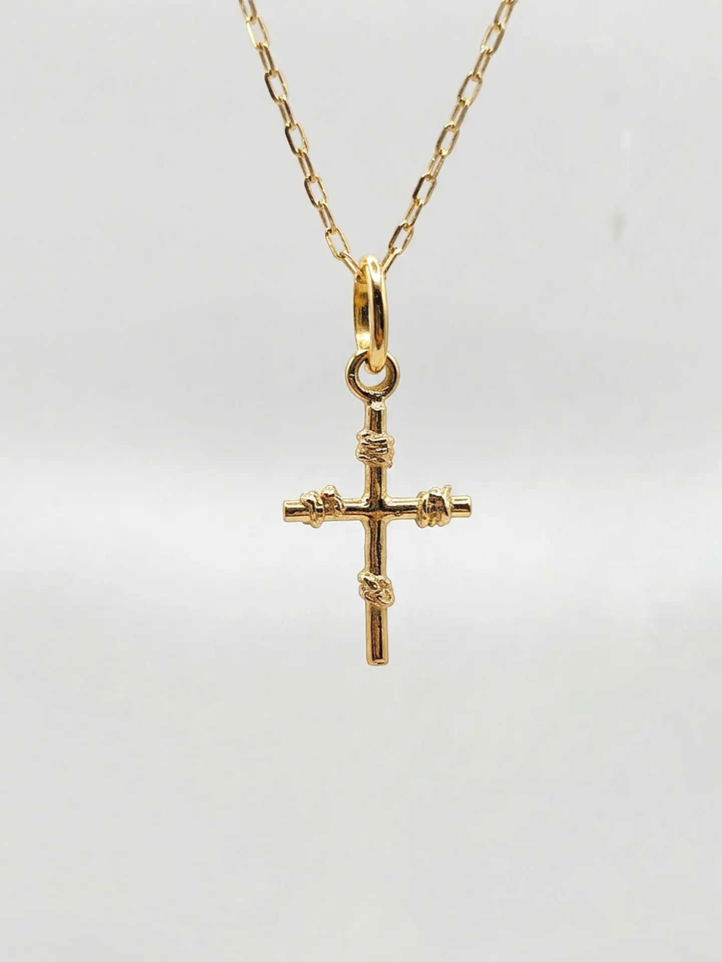 Cadena Cruz de Amarras de Fe Oro 18k 6