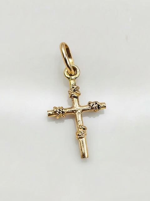 Colgante Cruz con Amarras de Fe Oro 18k