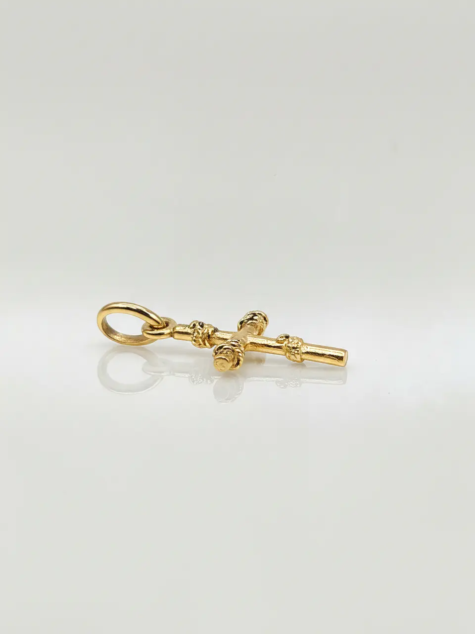 Colgante Cruz con Amarras de Fe Oro 18k 3