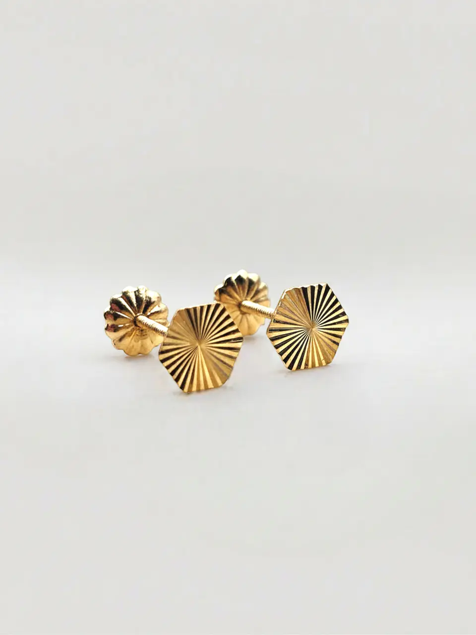 Aros Rombo Esculpido Grande Oro 18k 1