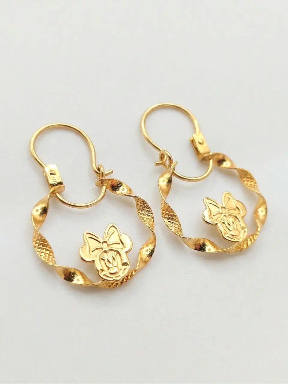 Aros Argolla Entorchada Minnie Oro 18k 3