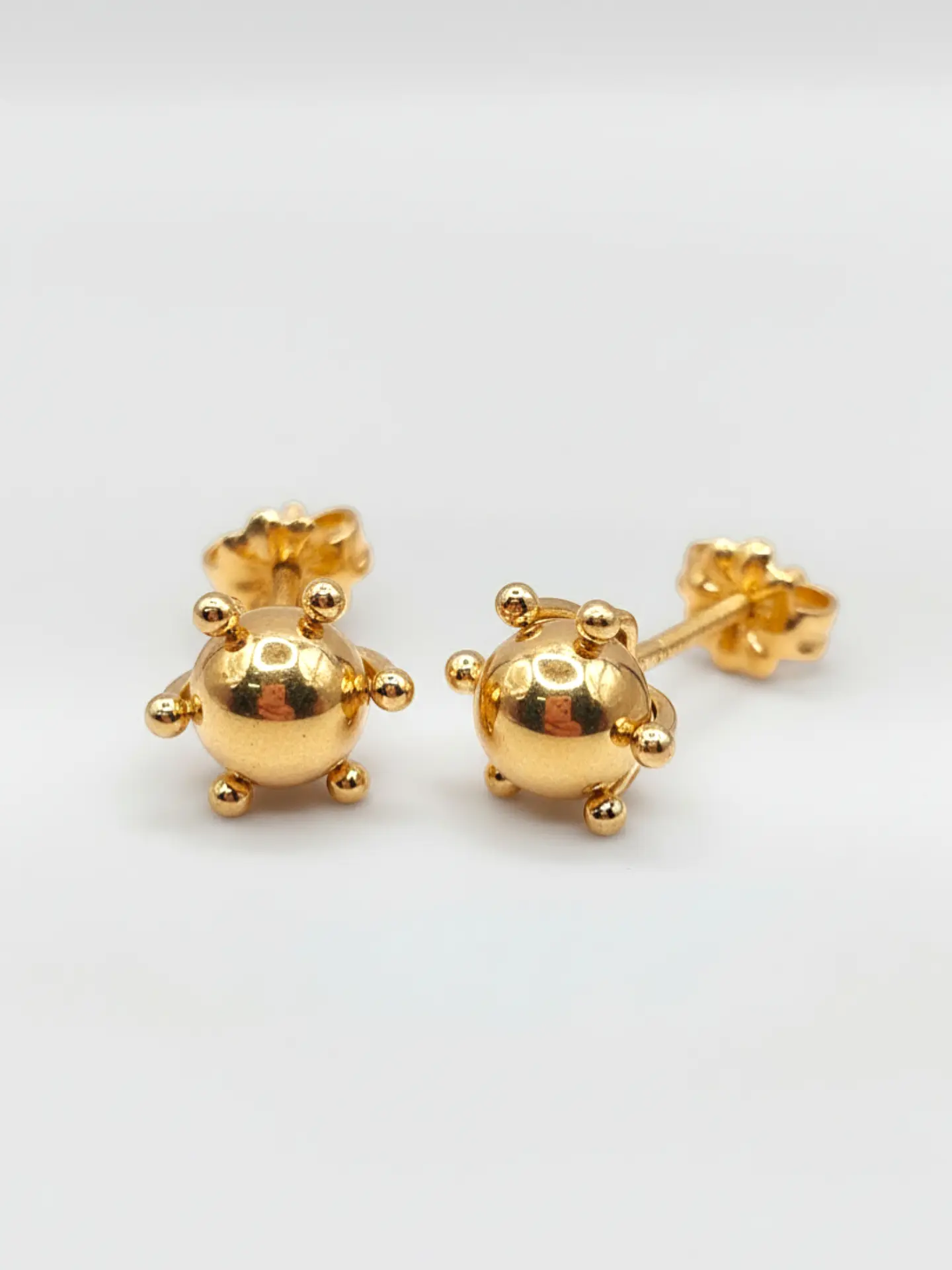 Aros Esfera Pistilo Grande Oro 18k 3