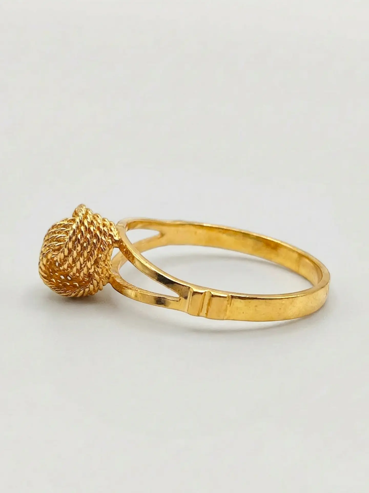 Anillo Nudo Trenzado Esencia Oro 18k 3