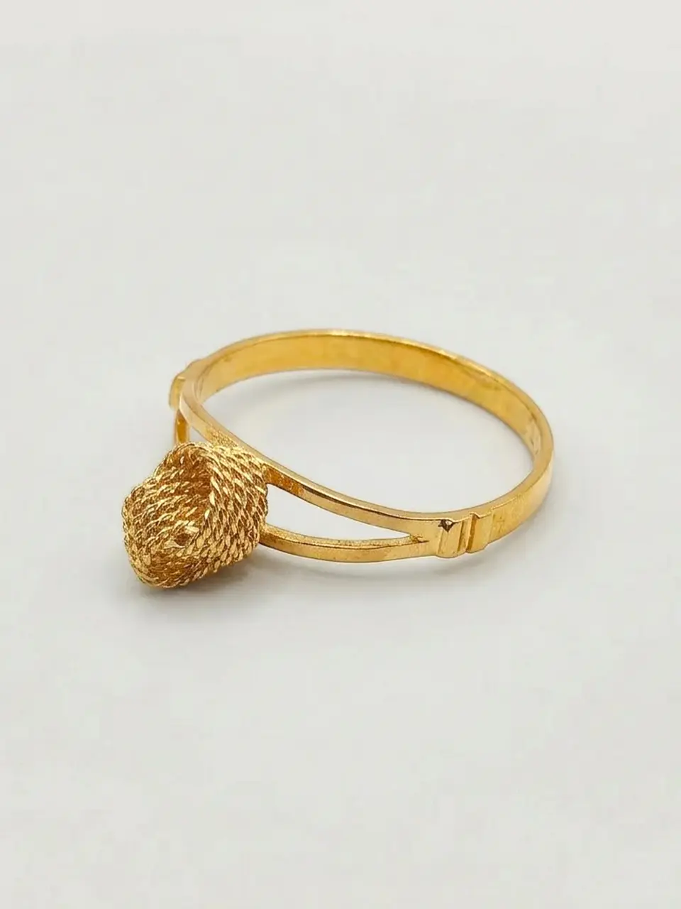 Anillo Nudo Trenzado Esencia Oro 18k 1