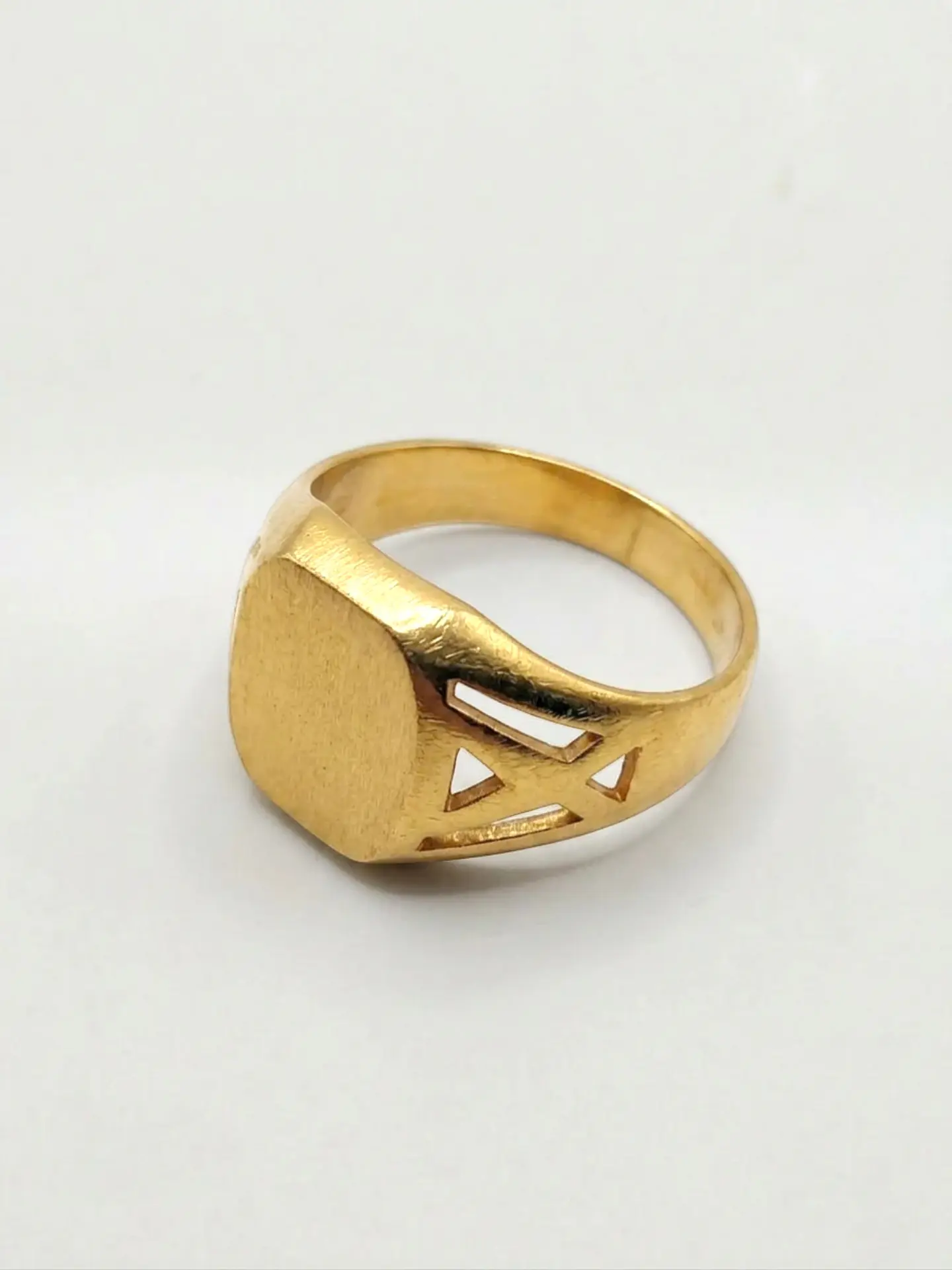 Anillo Sello Vanguardia Calada Oro 18k 3