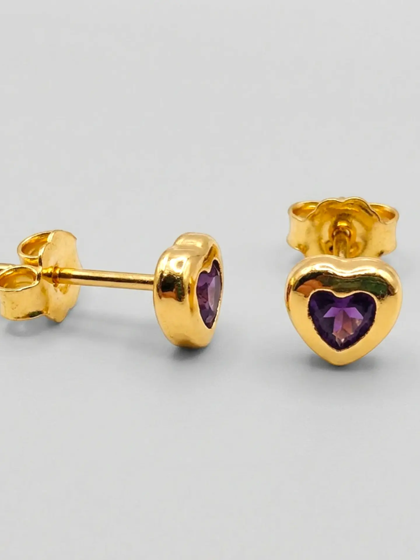 Aros Corazón de Amatista Mediano Oro 18k 5