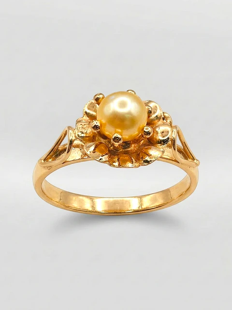 Anillo Flor de Perla Cultivada Oro 18k