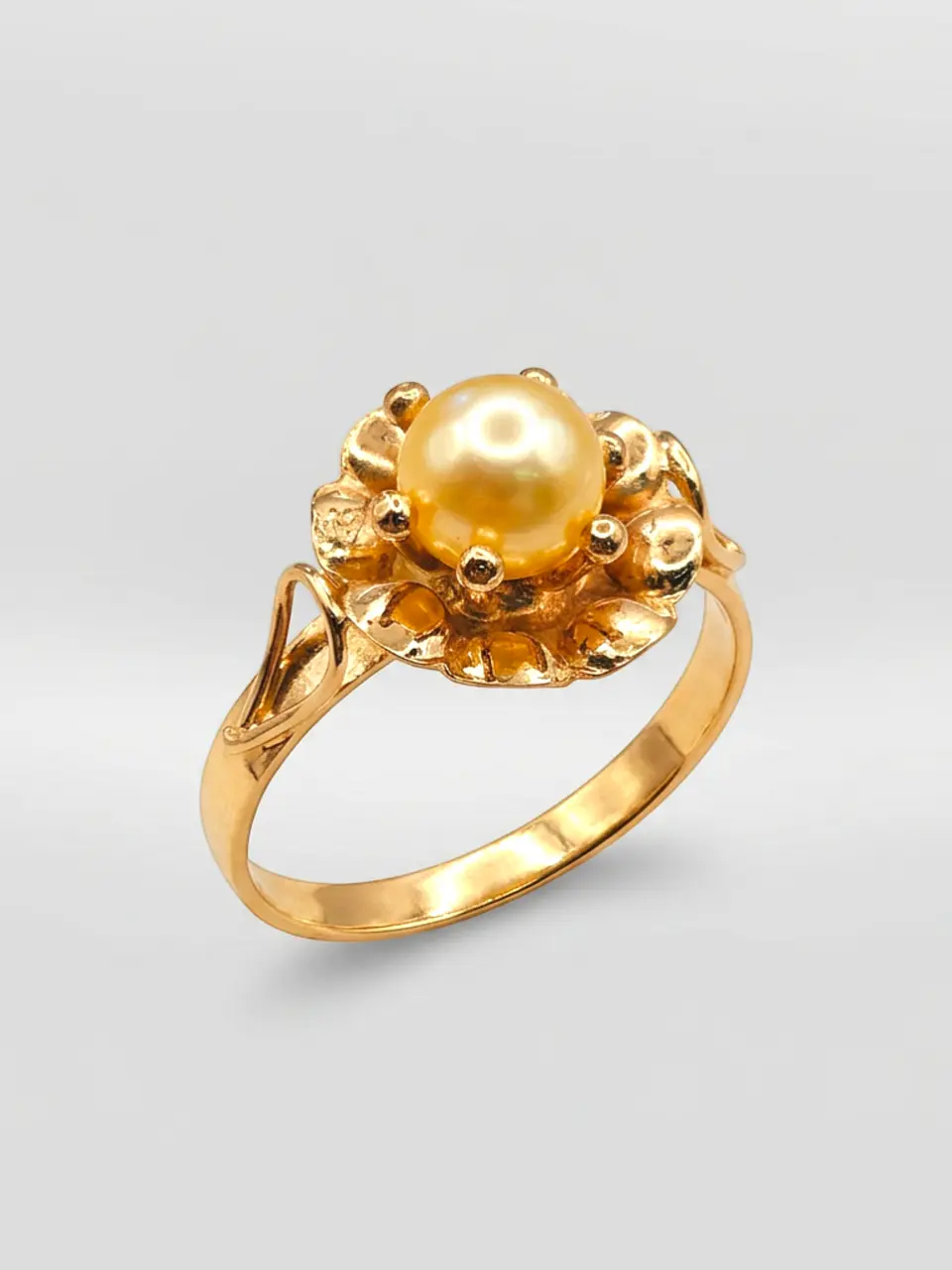 Anillo Flor de Perla Cultivada Oro 18k 5