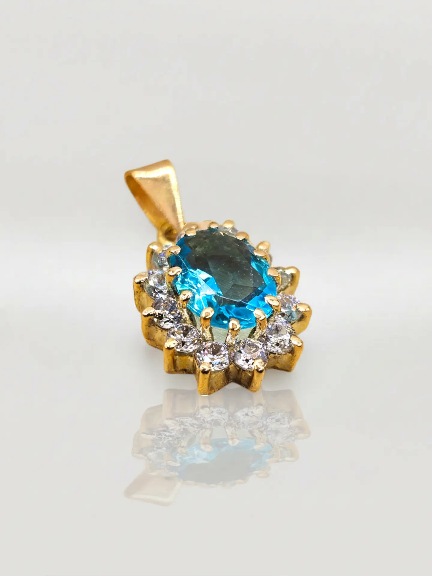 Colgante Lady Mar de Cristal Aguamarina Oro 18k 1